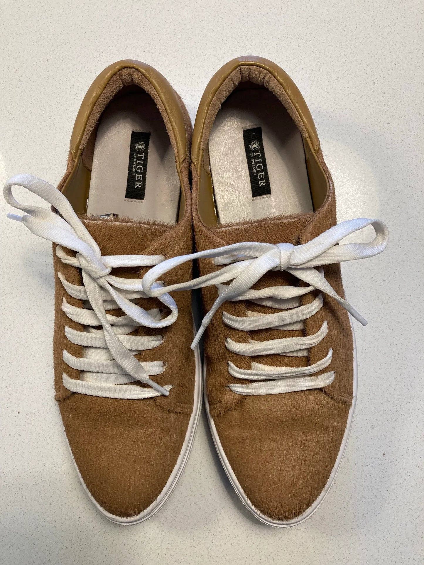 Tiger of Sweden-skinnsneakers