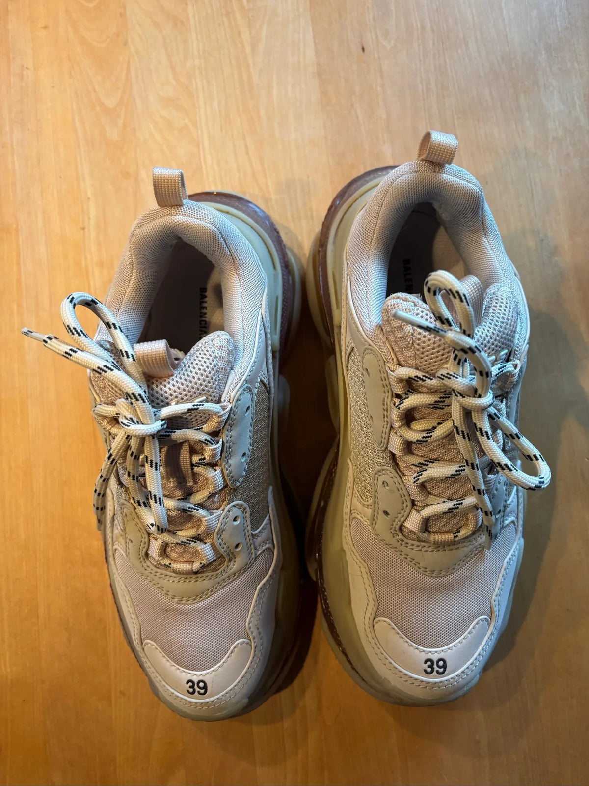 Balenciaga Tripel-s-skinnsneakers