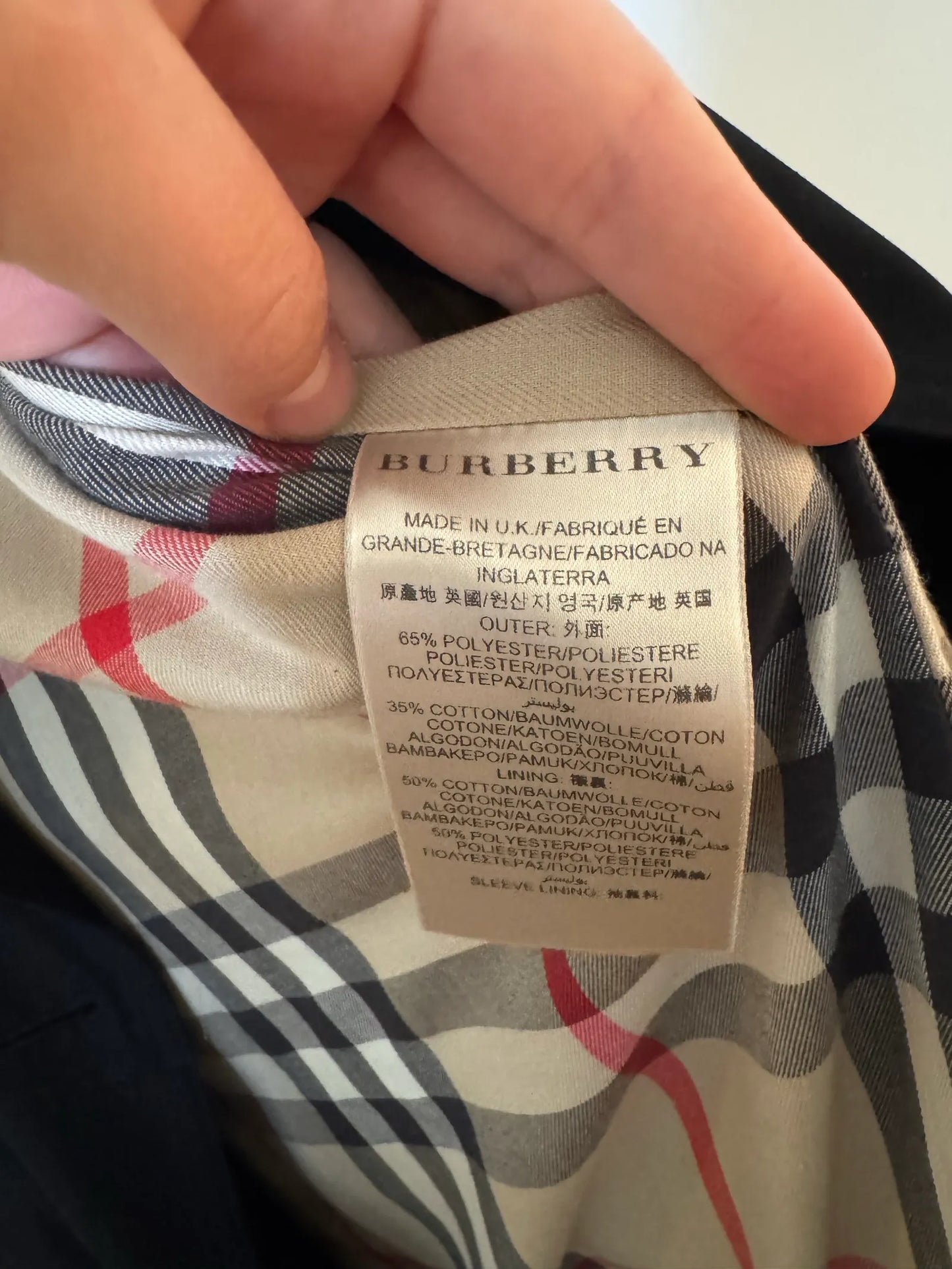 Burberry-trenchcoat