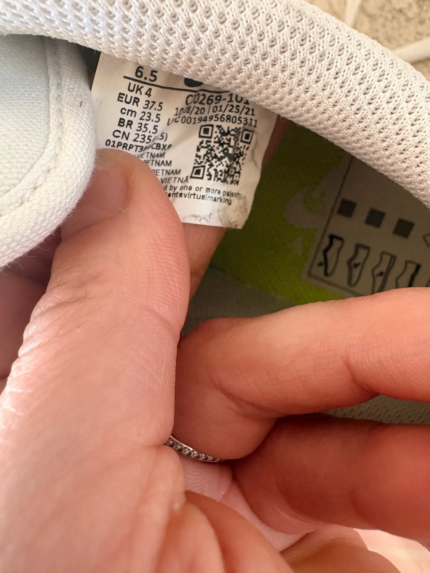 Nike Sneakers