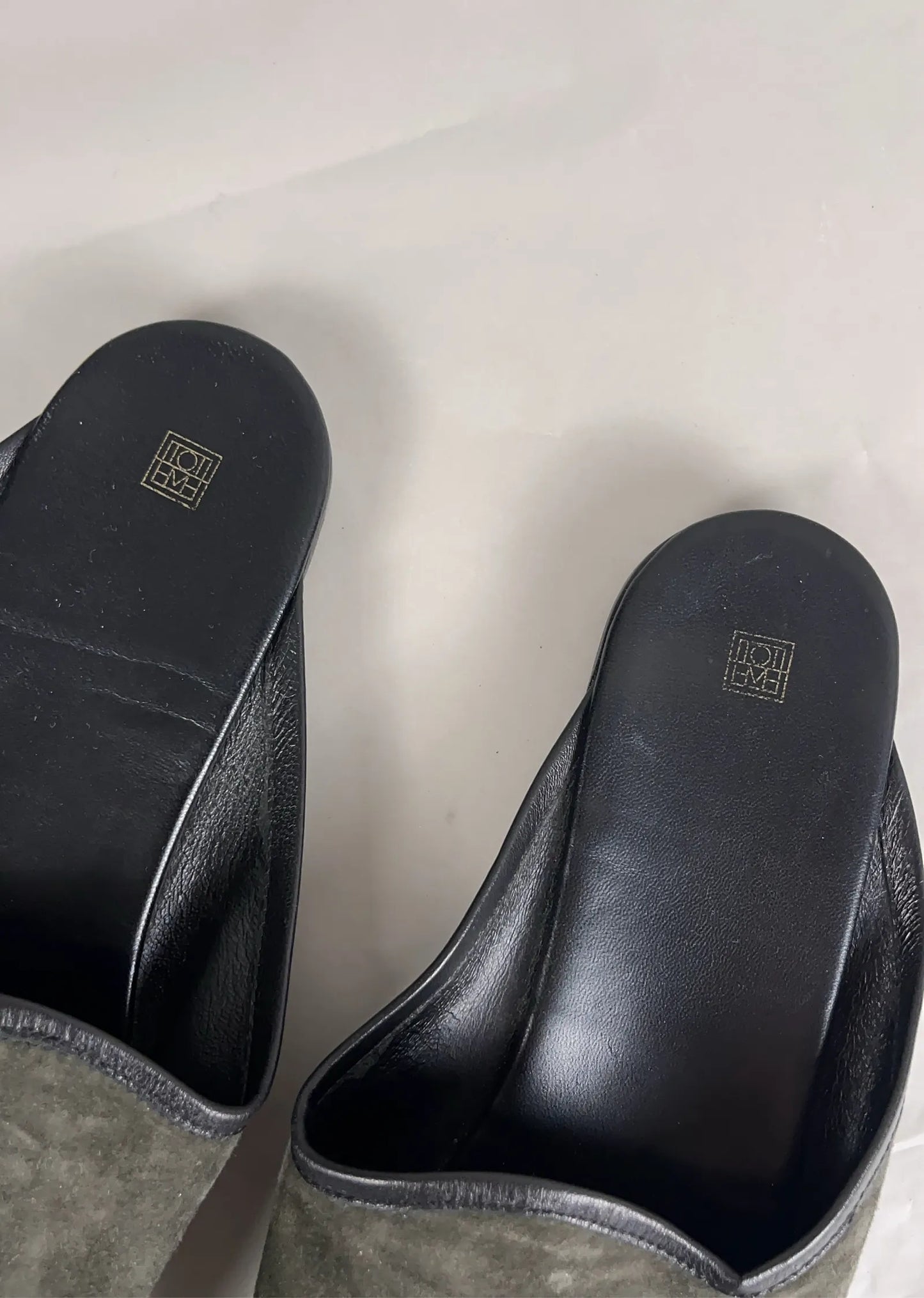 Toteme-loafers