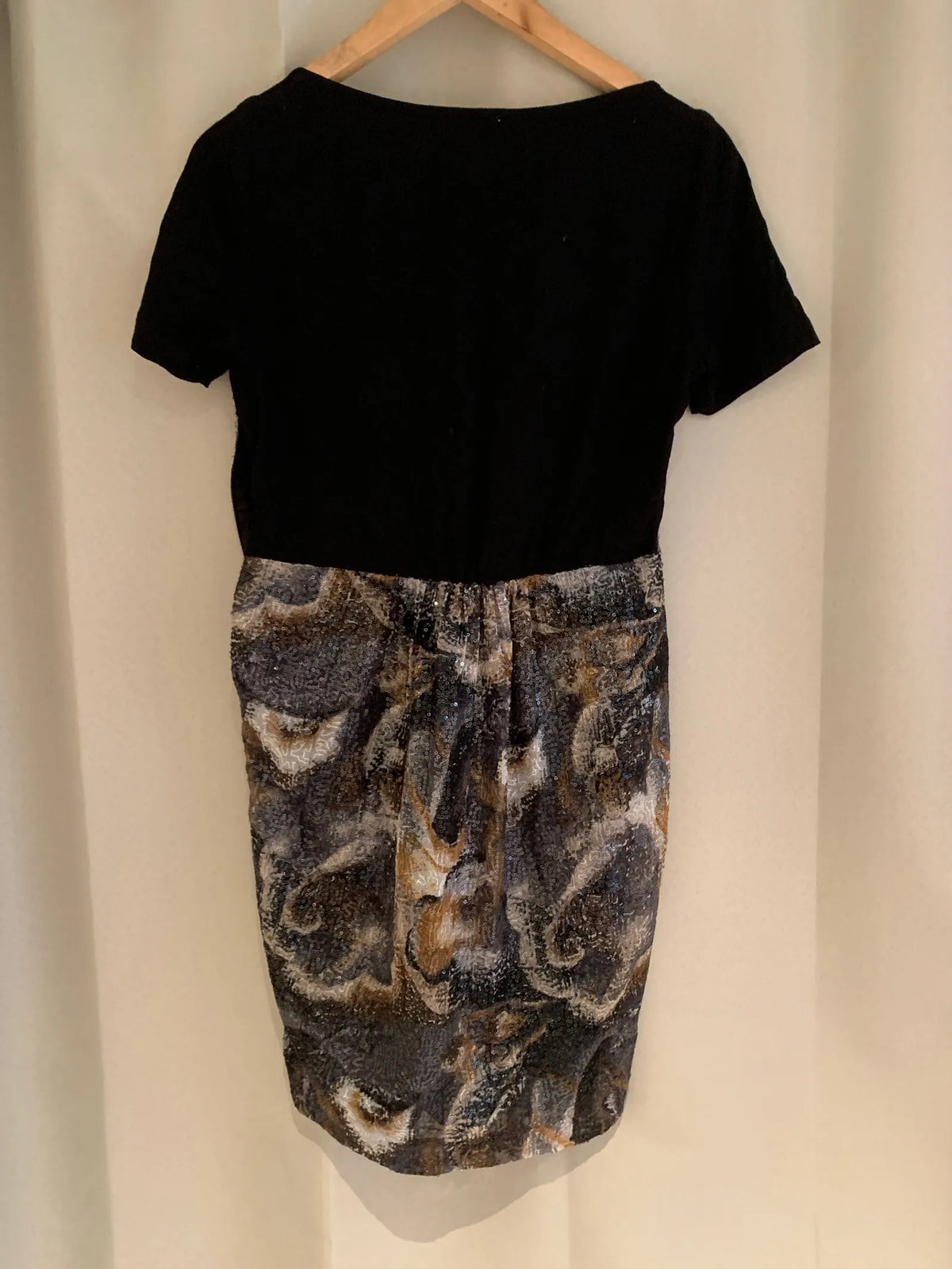 Baum und Pferdgarten Dress