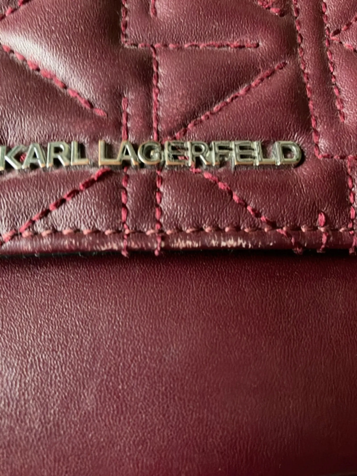 Karl Lagerfeld-axelremsväska