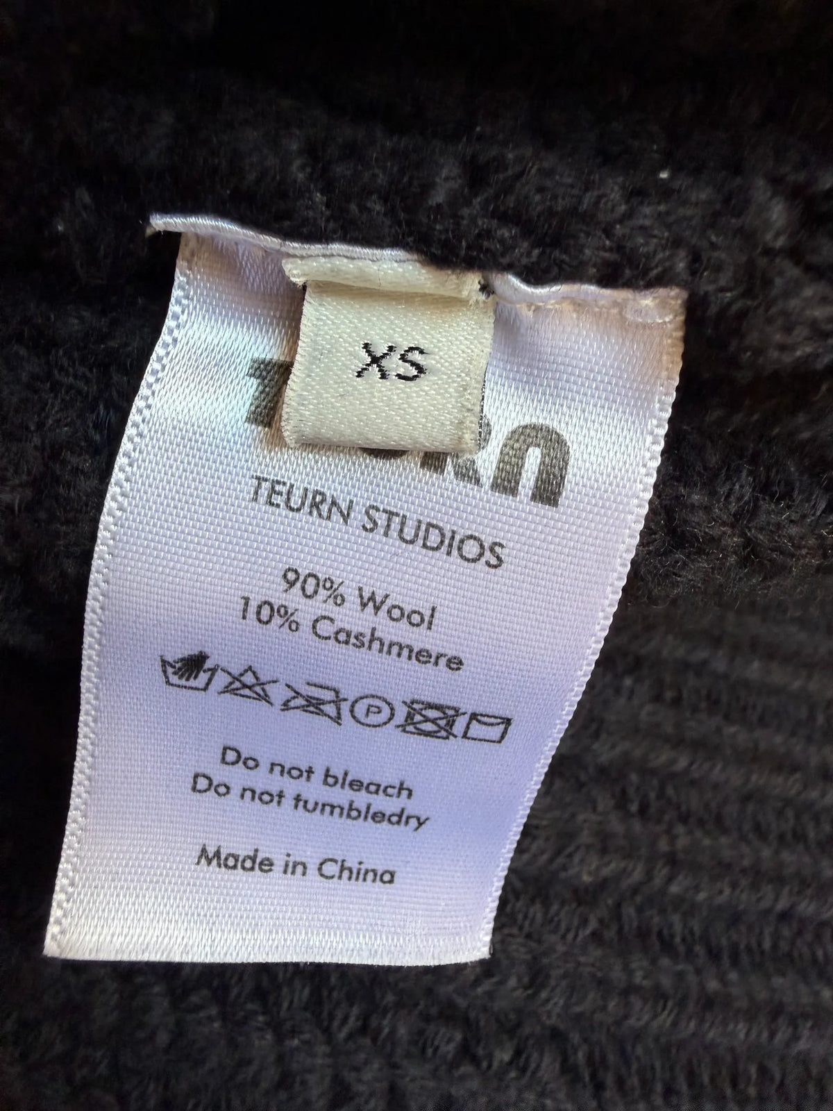 Teurn Studios-ulltröja