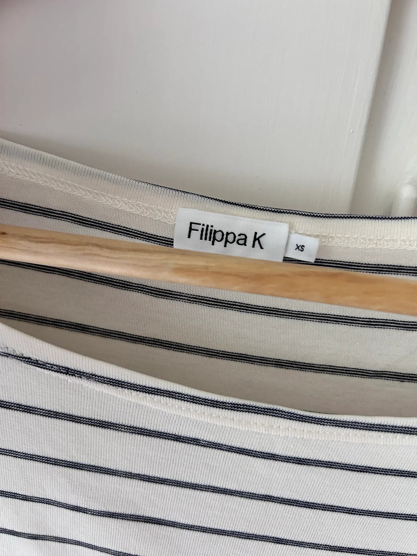 Filippa K-klänning