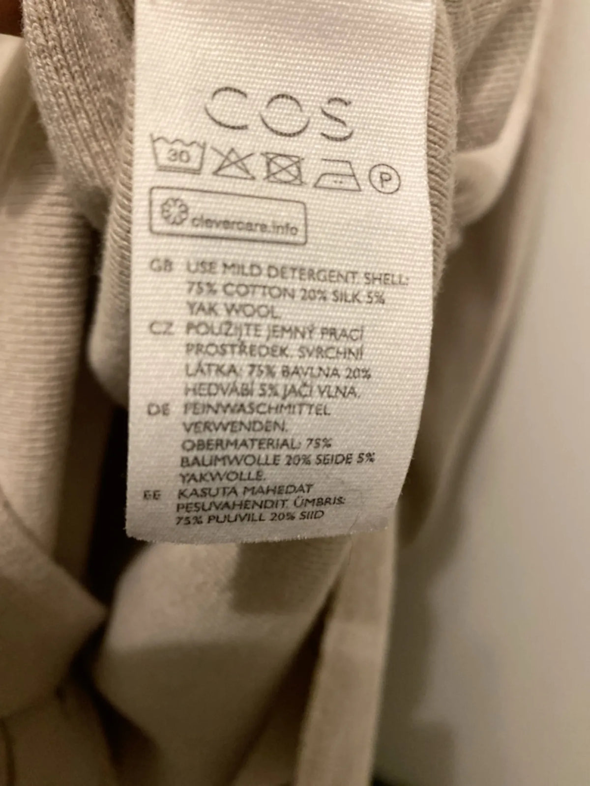 Cos-hoodie