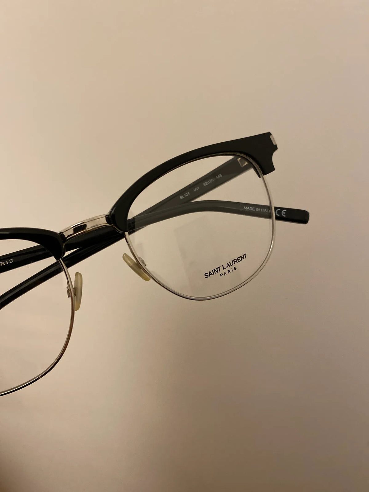 Saint Laurent-glasögon NWOT
