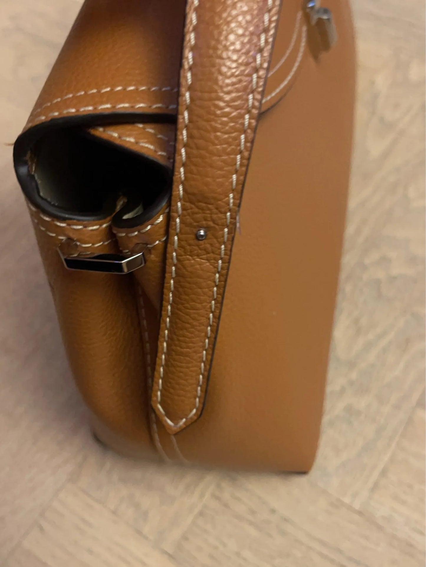 Toteme T-lock Handle Shoulder bag