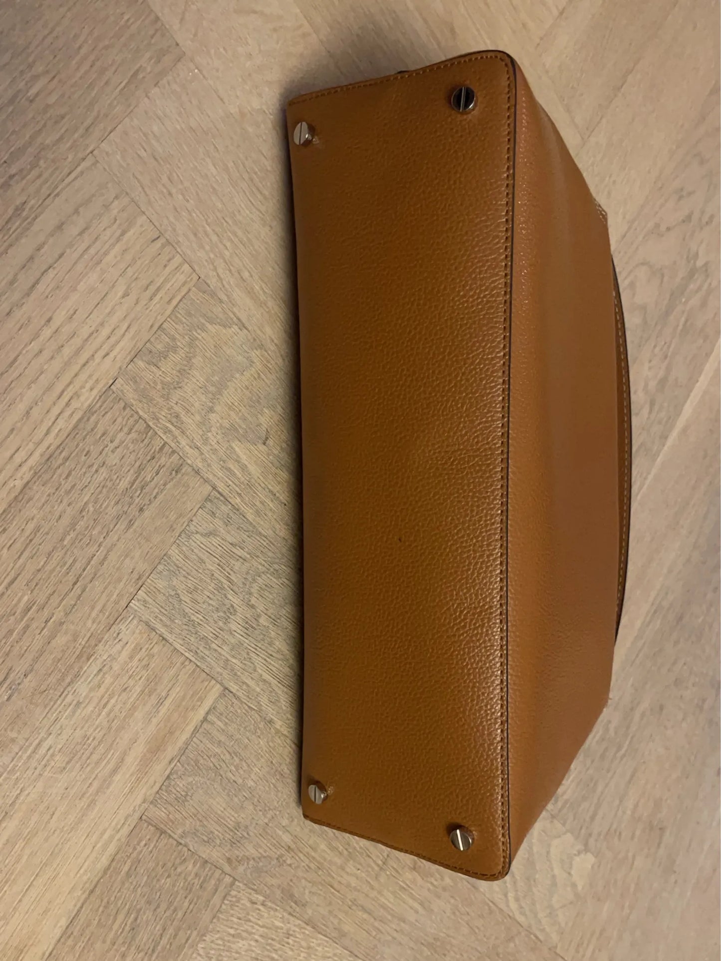 Toteme T-lock Handle Shoulder bag