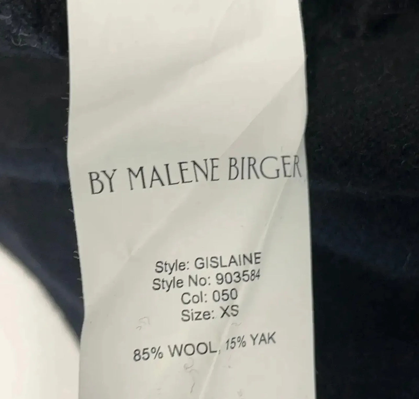 By Malene Birger Gislane-ullklänning
