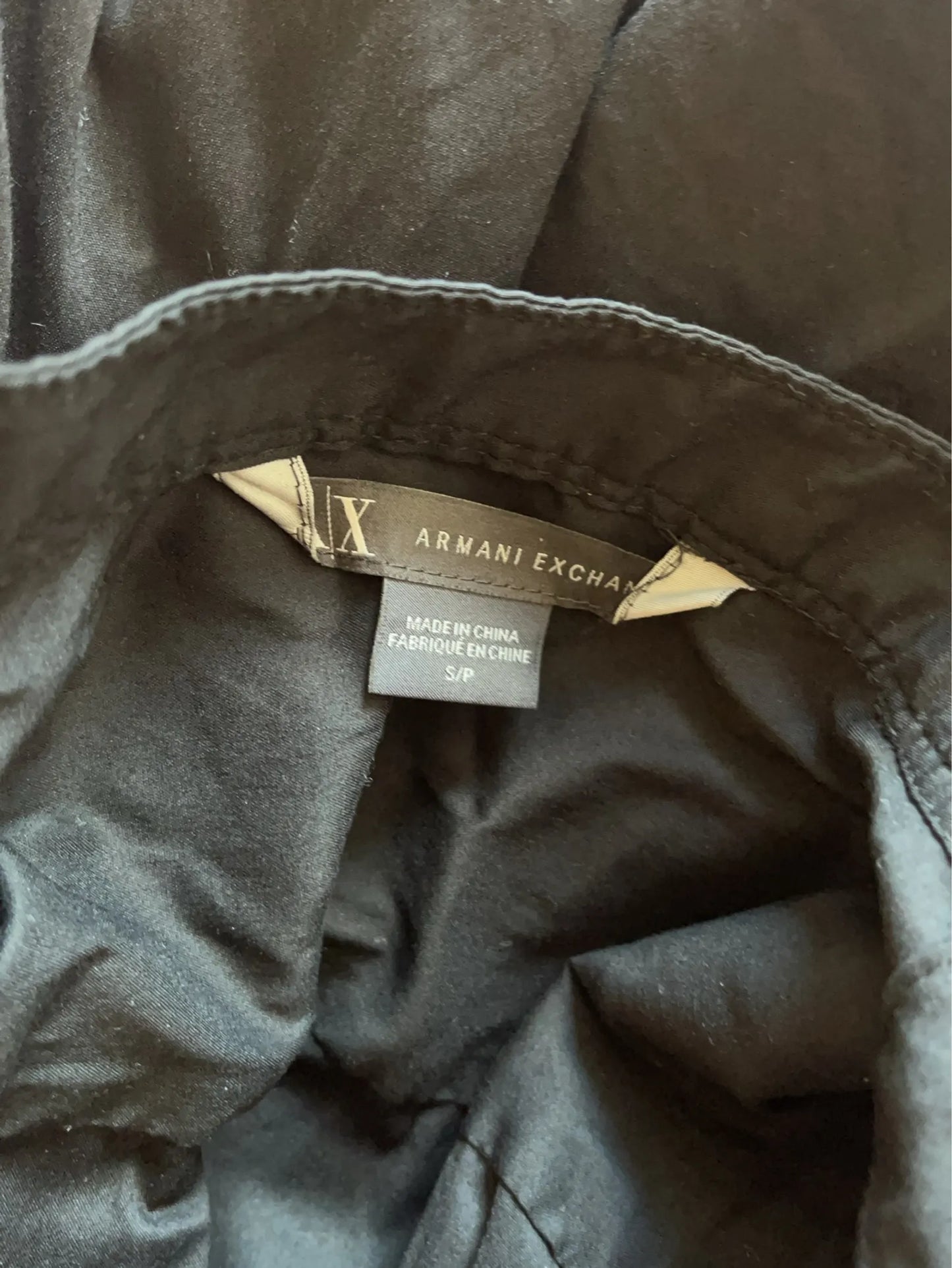 Armani-skjorta