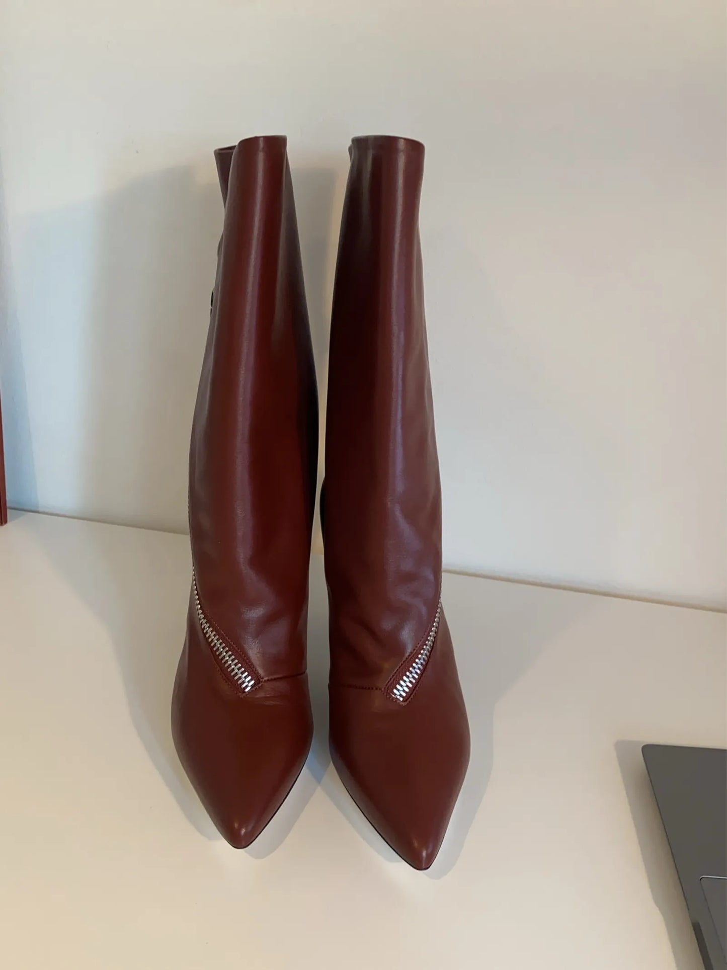 Givenchy Police 80 Cognac Leather-skinnboots NWOT