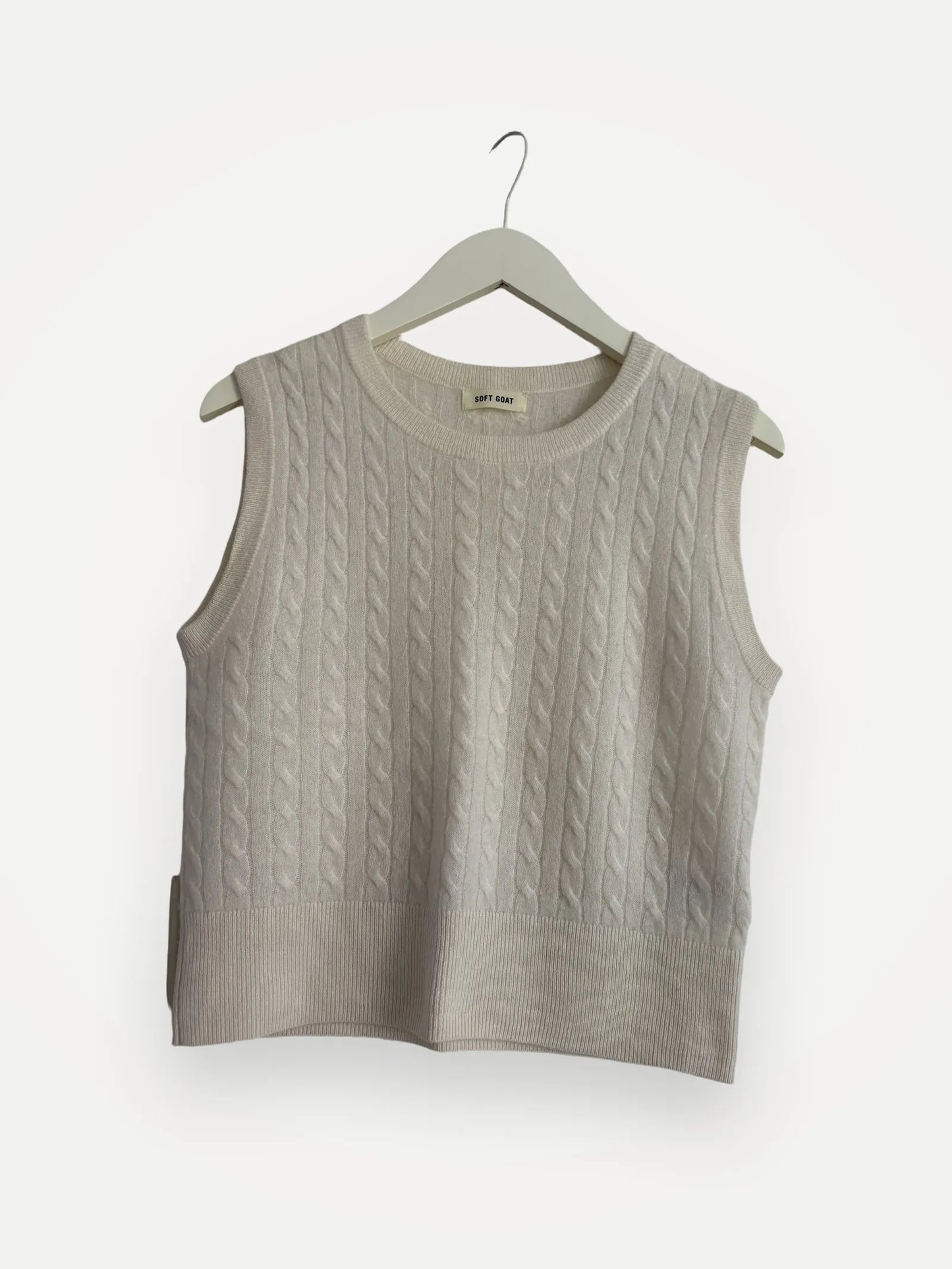 Soft Goat Cable Knit Singlet Vest