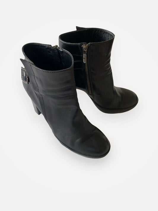 Hogan-skinnboots NWOT