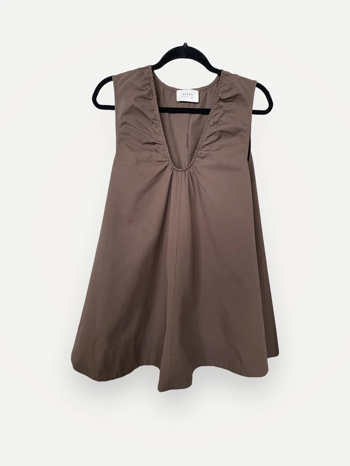 Dissh Modell Gabby Bitter Choc Oversized Cotton Mini-klänning