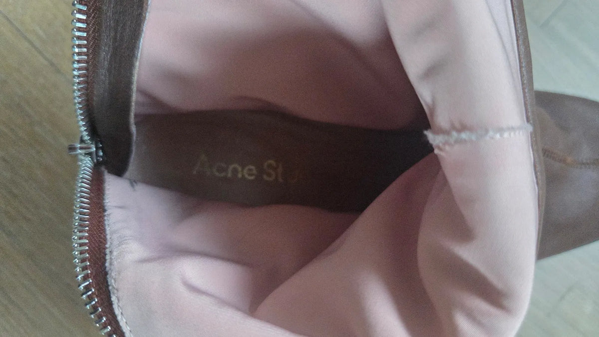 Acne Studios-skinnboots