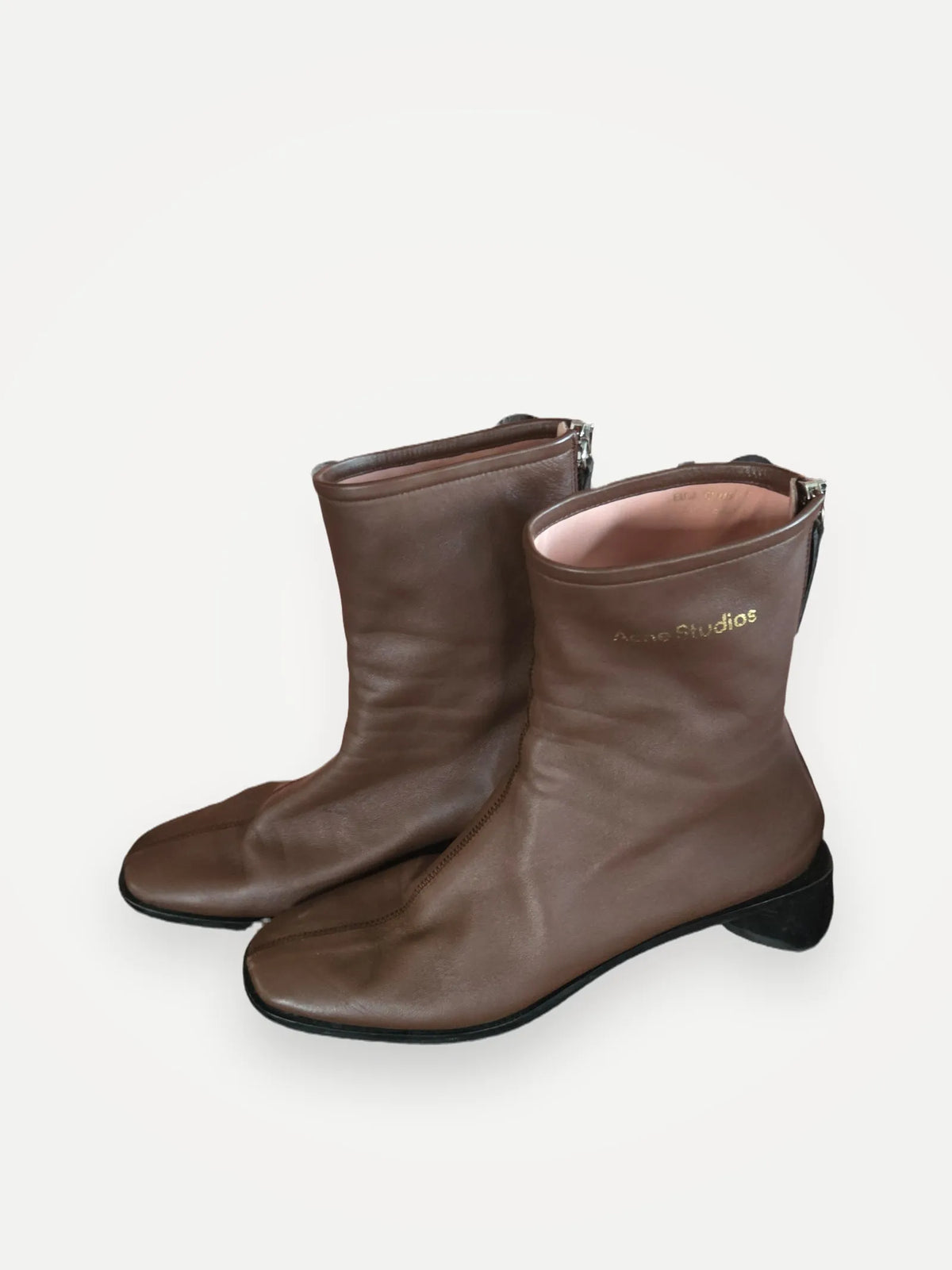 Acne Studios-skinnboots