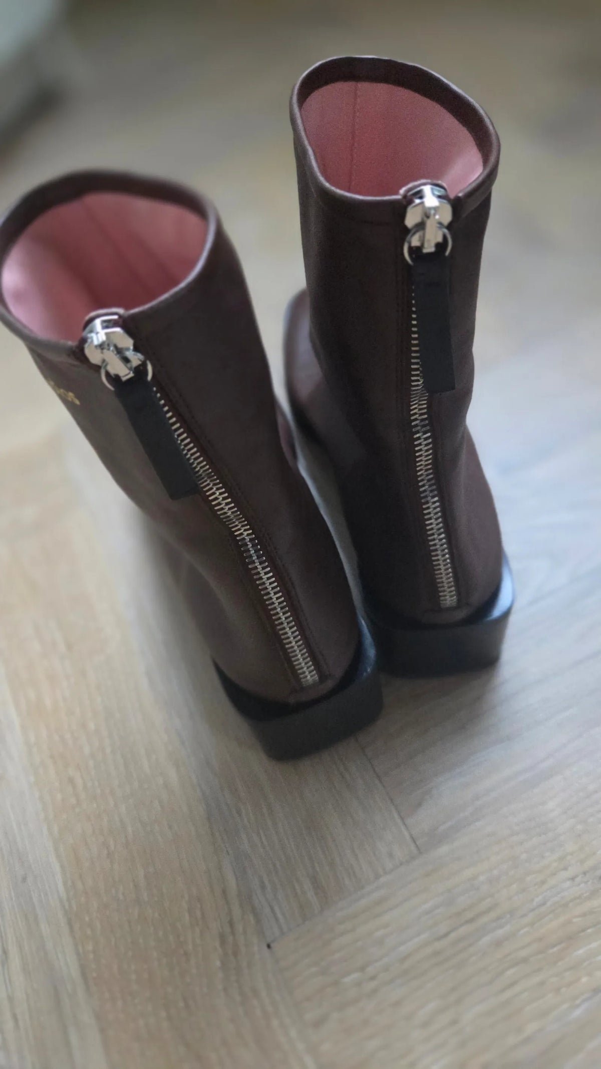 Acne Studios-skinnboots