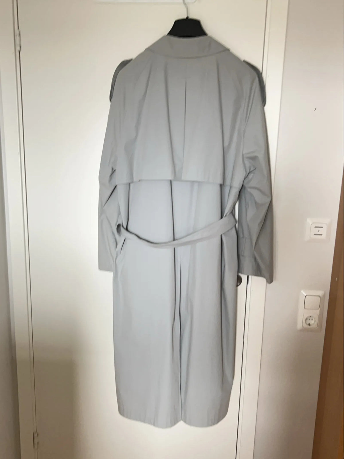 Lazzari-trenchcoat