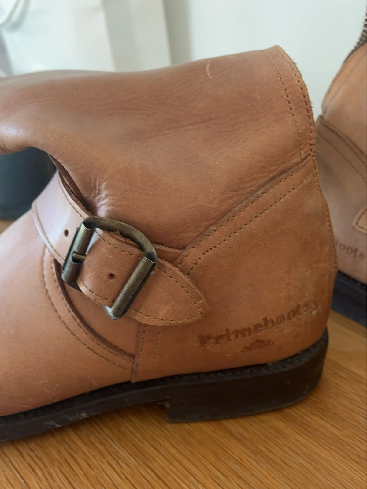 Primeskinnboots-boots