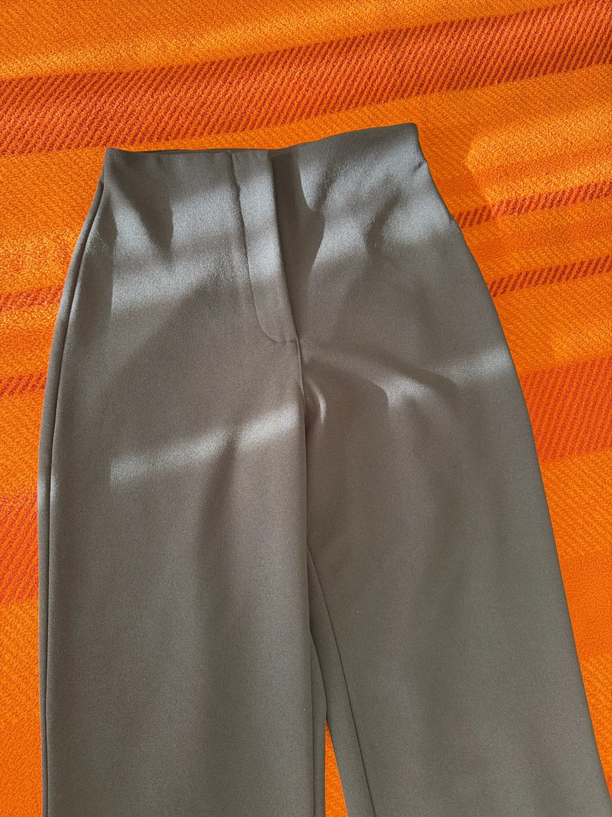 H&M Studio-kostymbyxor NWOT