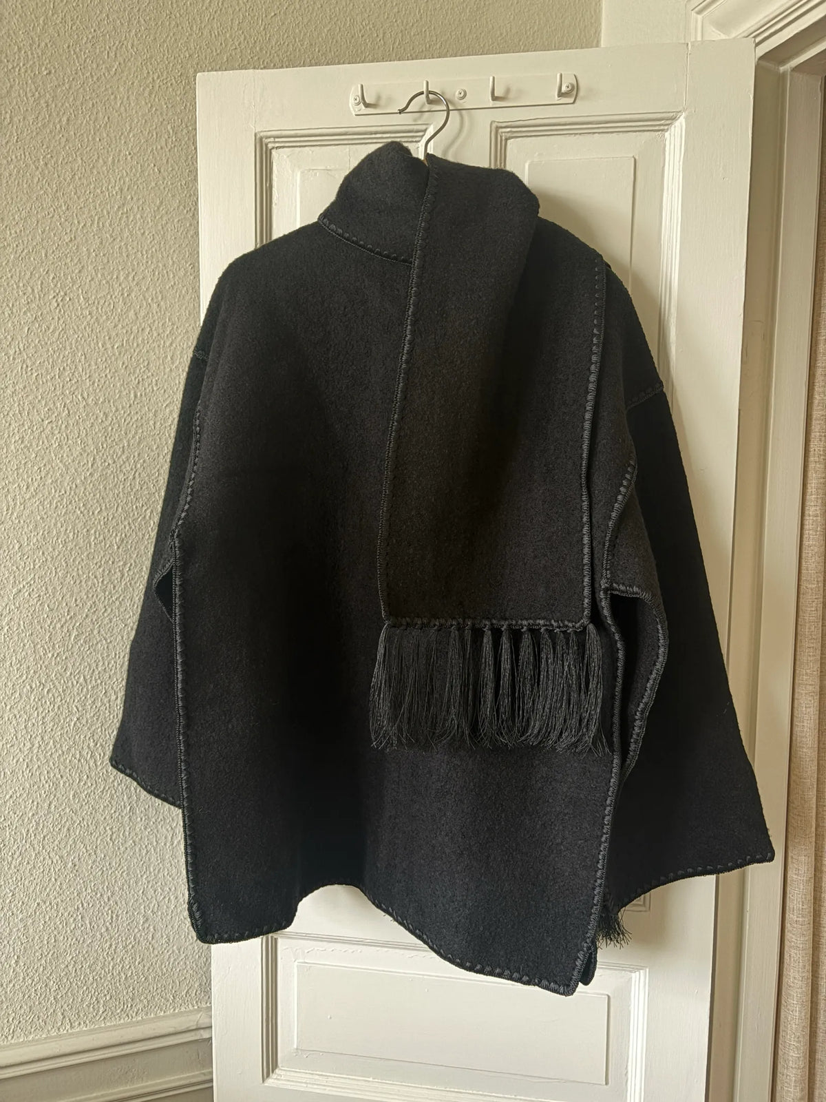 Toteme Embroidery-ulljacka NWT
