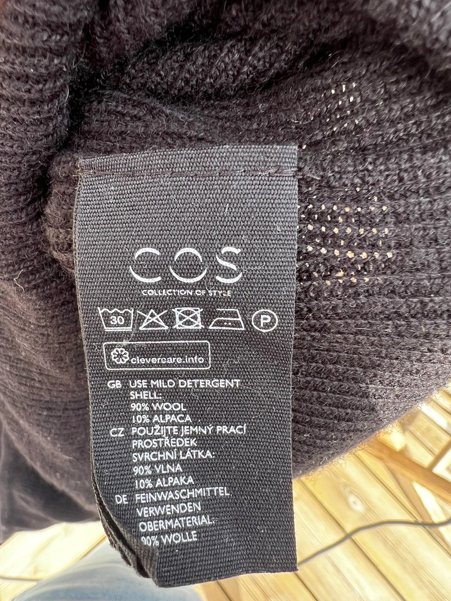 Cos-ulltröja