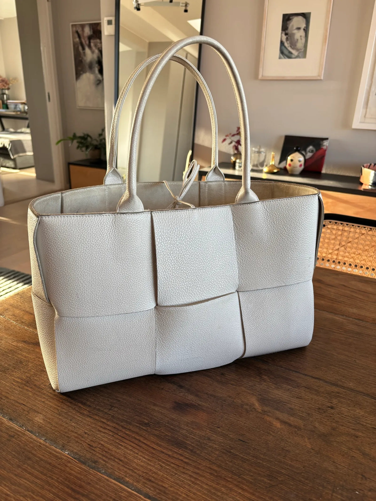 Bottega Veneta Arco Medium-skinnhandväska