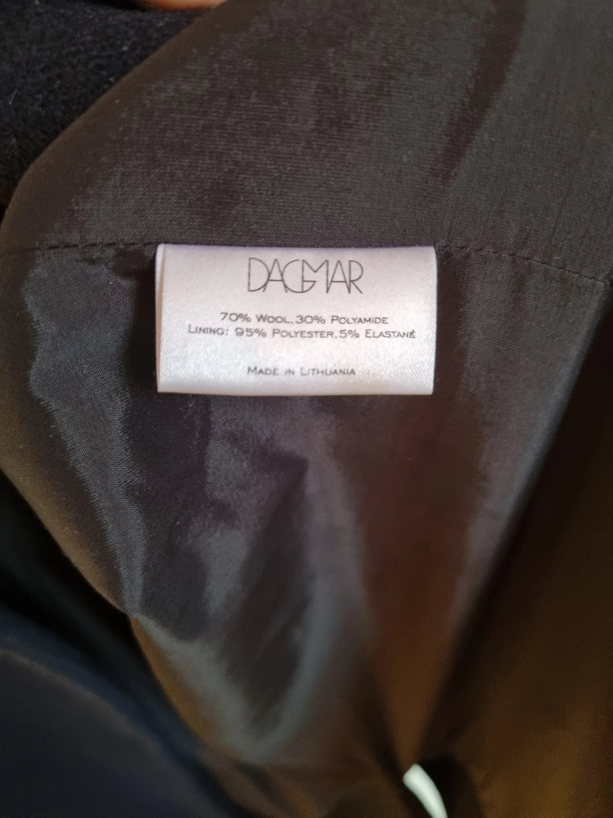 Dagmar Anissa Coat