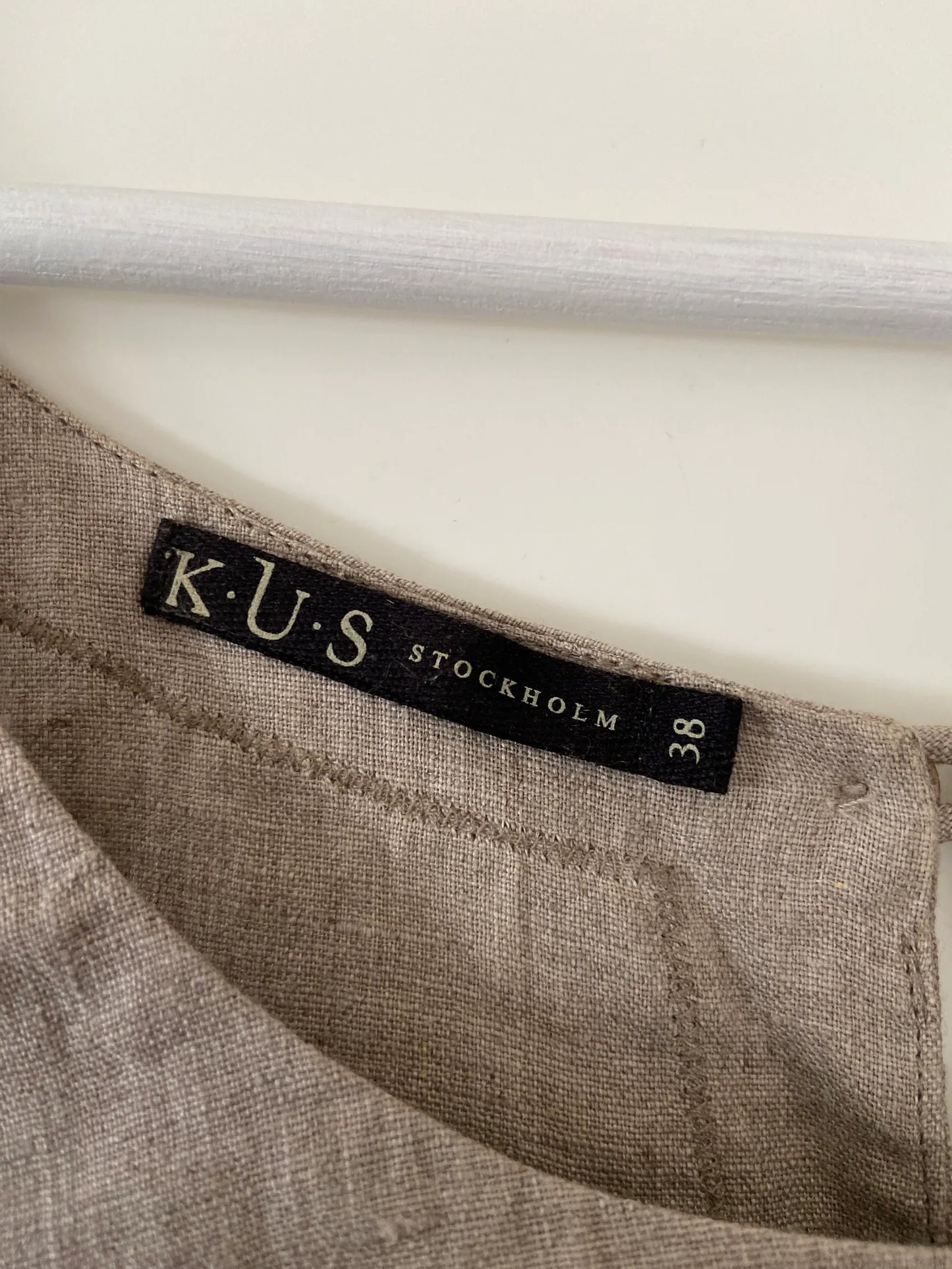 K&US-linneklänning