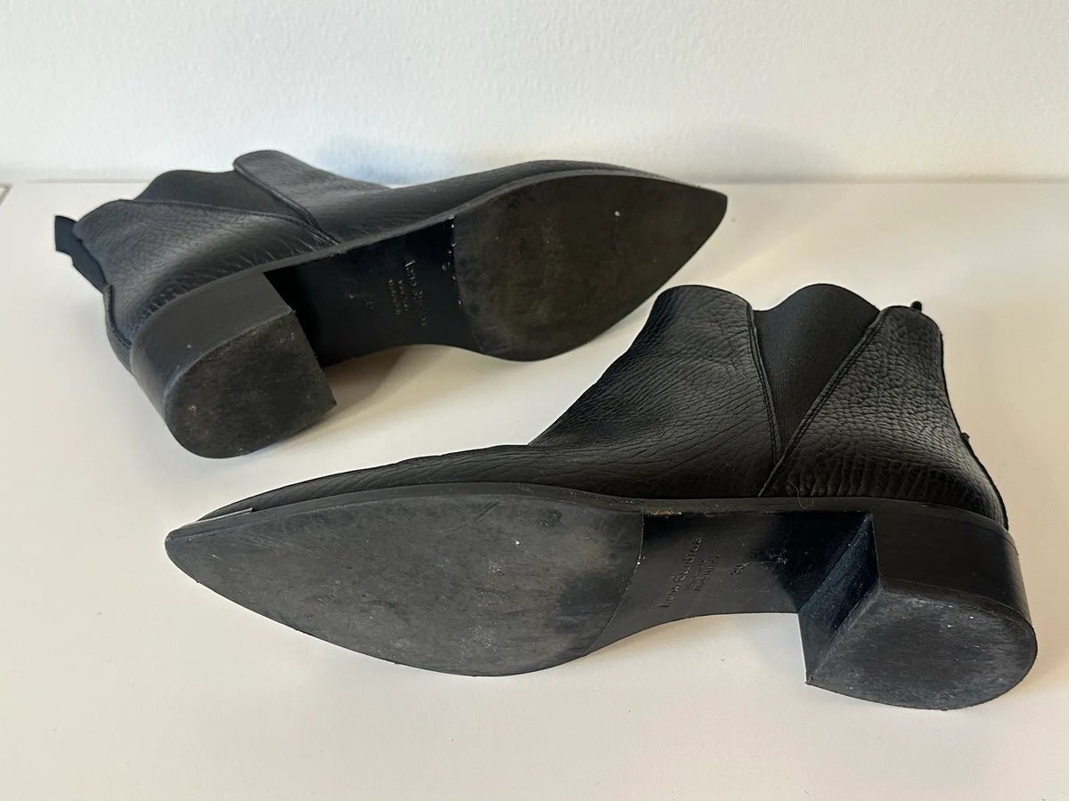 Acne Studios-skinnboots