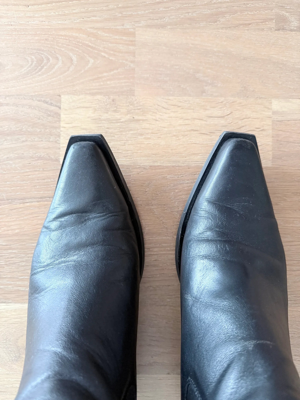 Cos Boots