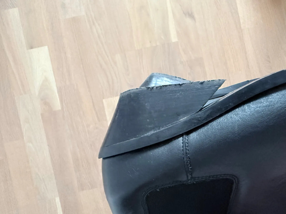 Cos Boots