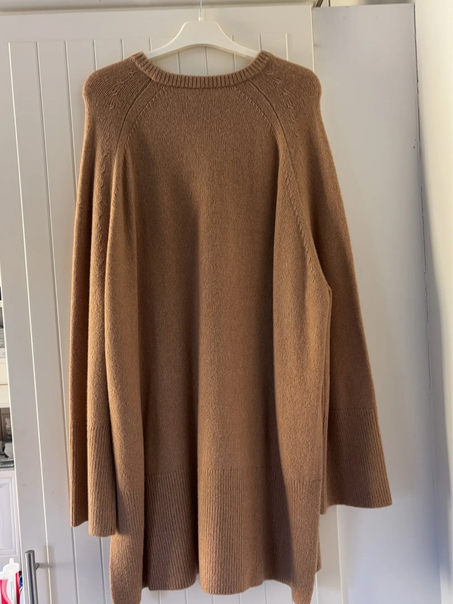Toteme-ulltröja NWOT
