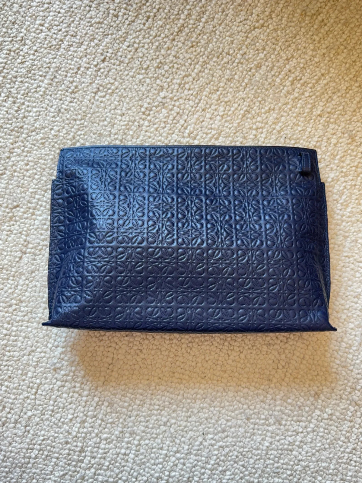 Loewe T Pouch In Calf Skin-skinnkuvertväska