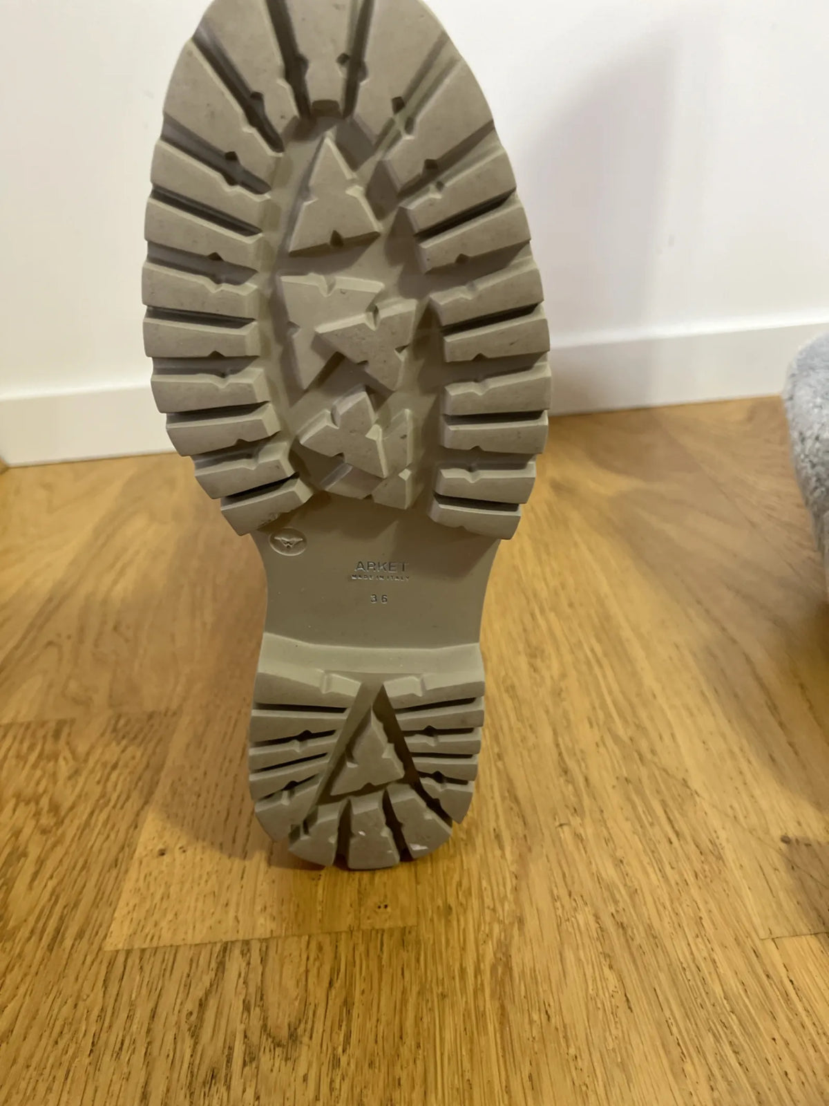 Arket Boots