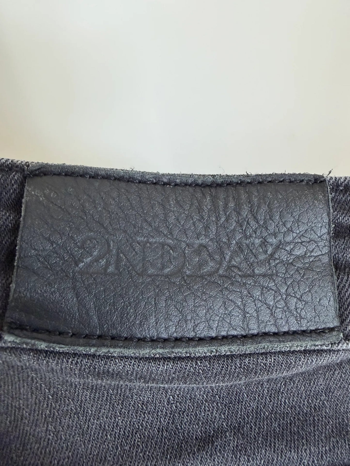 2NDDAY-jeans
