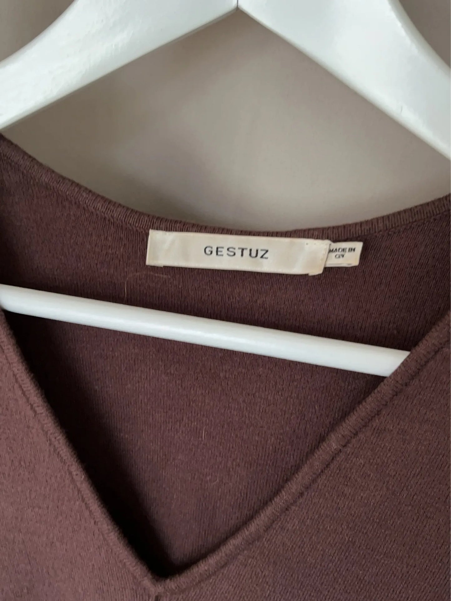 Gestuz Talligz V--topp