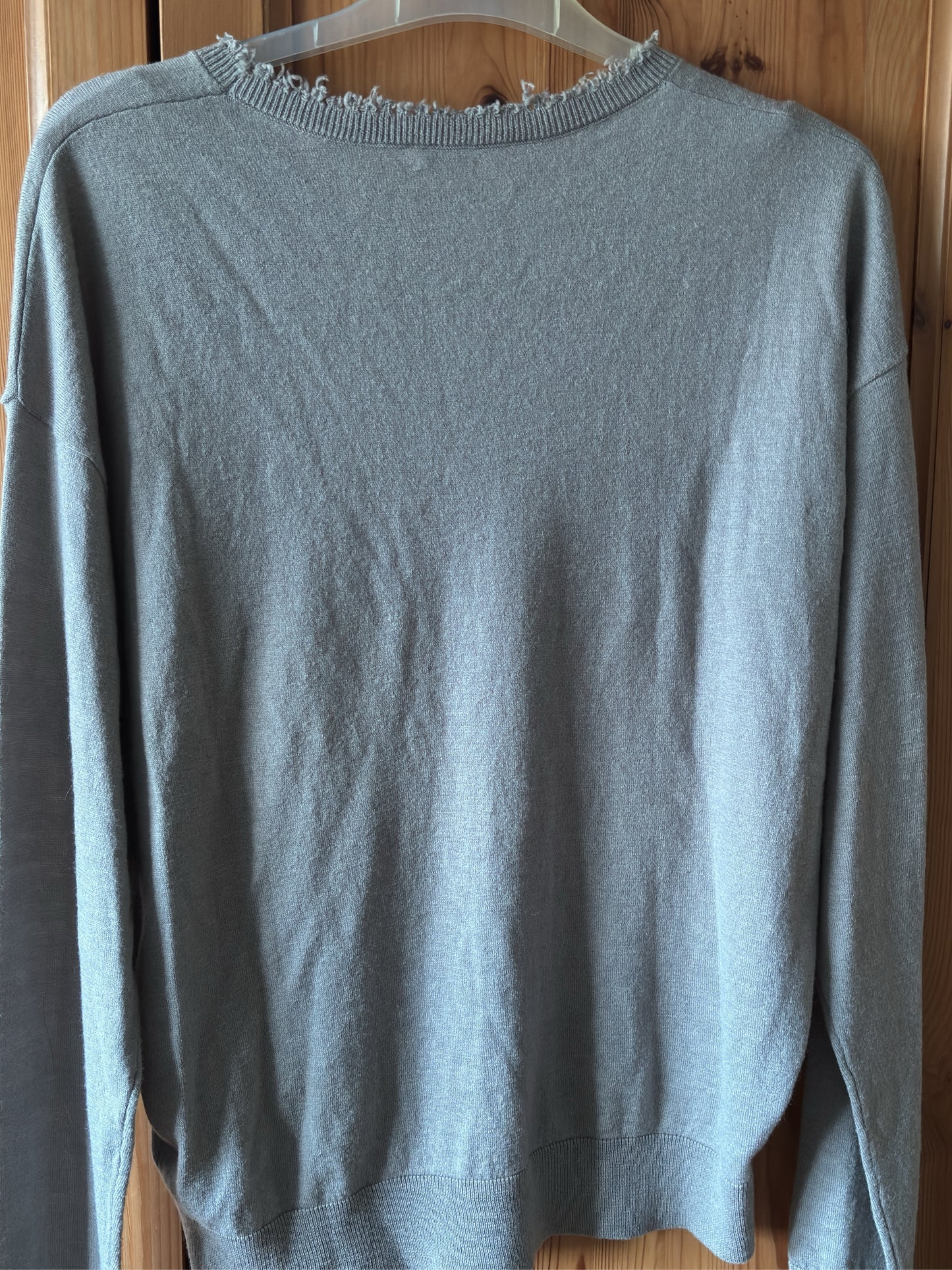 Filippa K Frayed R-neck-ulltröja NWOT