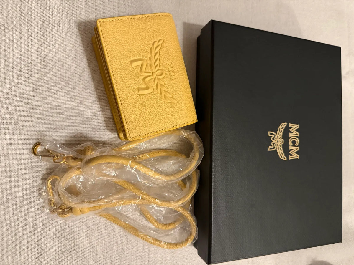 Mcm Himmel Wallet In Corn Yellow-skinnväska NWT