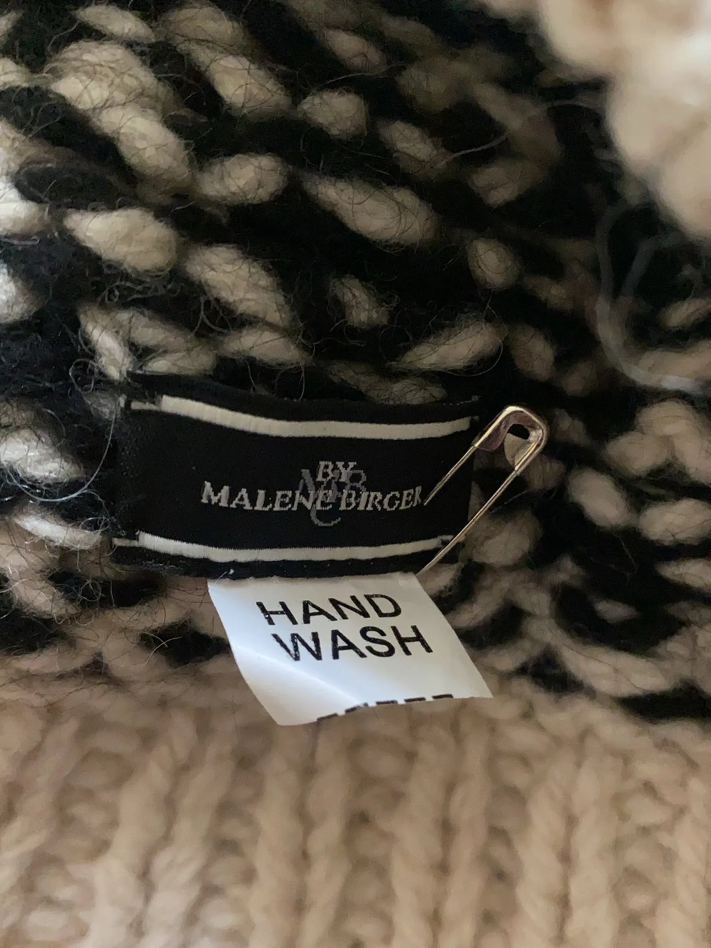 By Malene Birger Scarf
