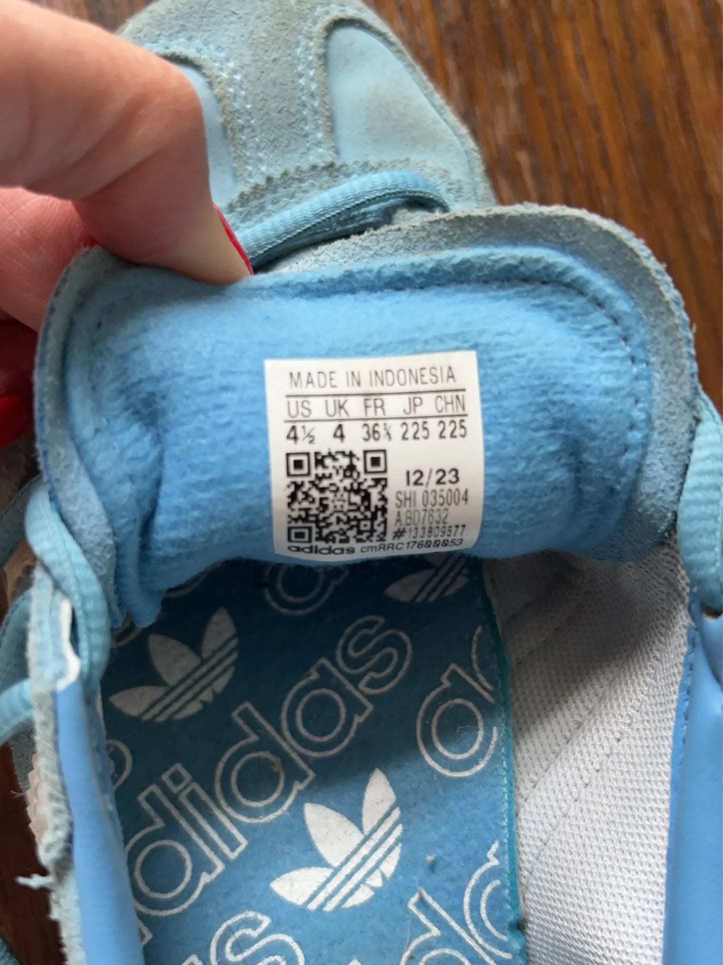 Spezial Sneakers