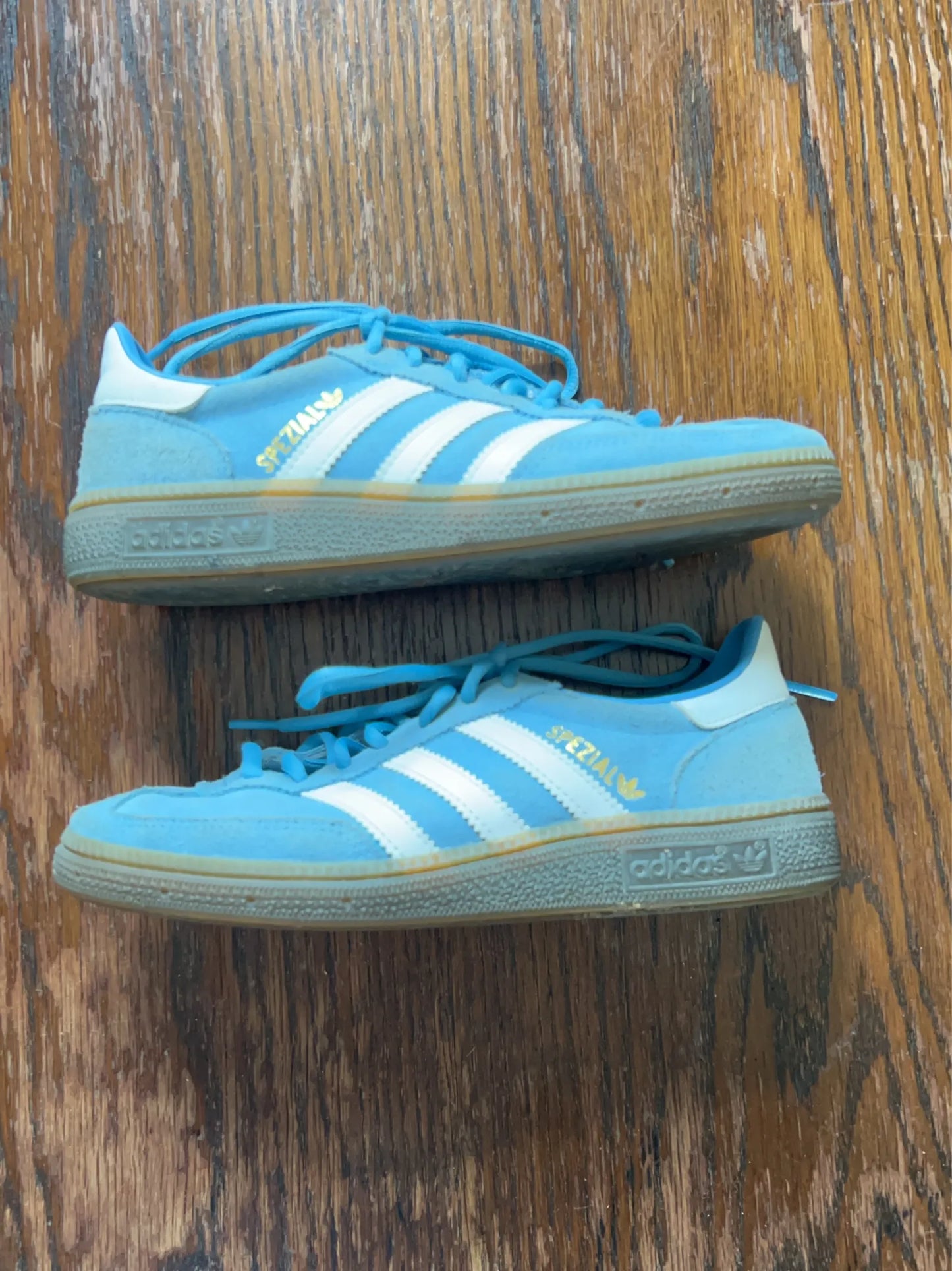 Spezial Sneakers