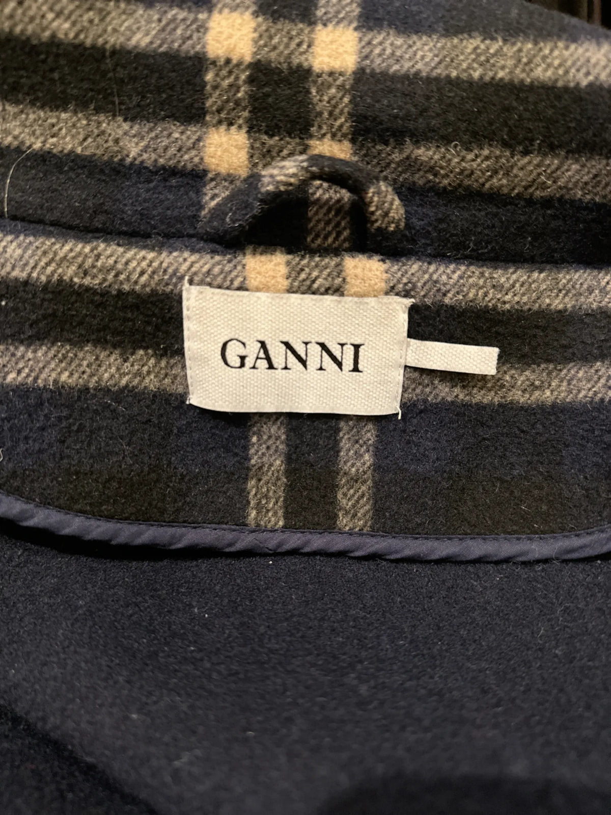 Ganni State St Check-ullkappa