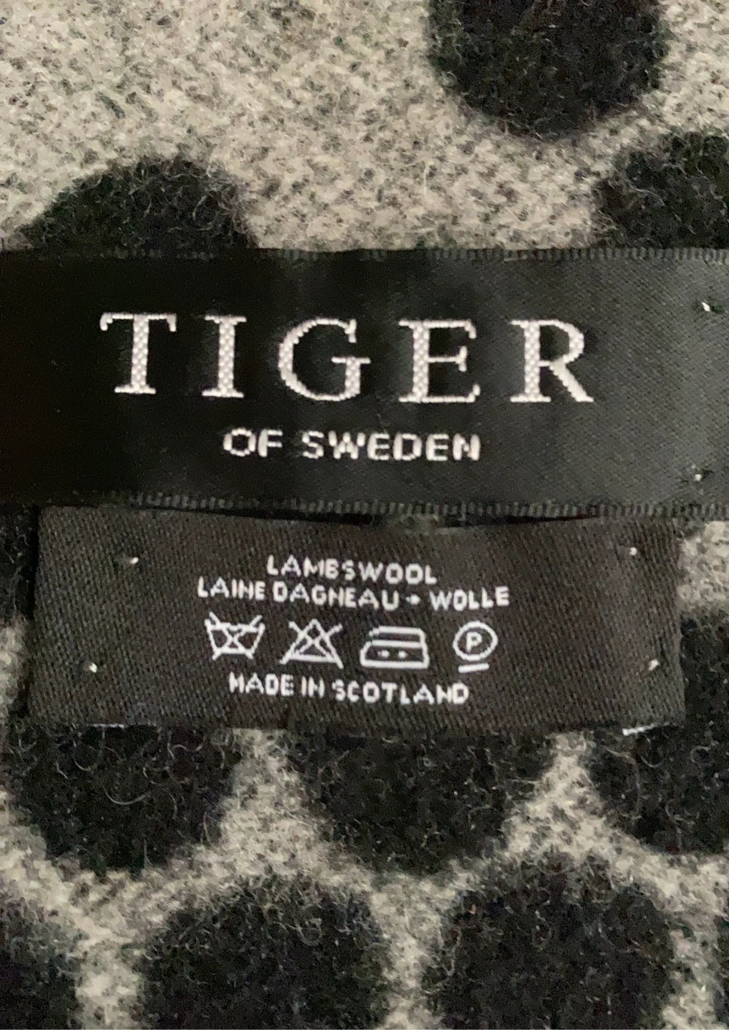 Tiger of Sweden No Name Scarf