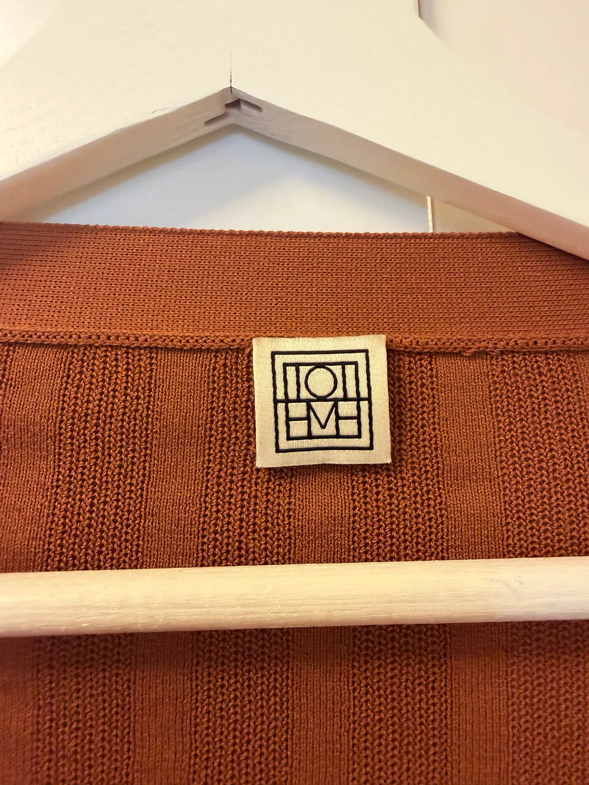 Toteme Vinci Rib In Tobacco-kofta