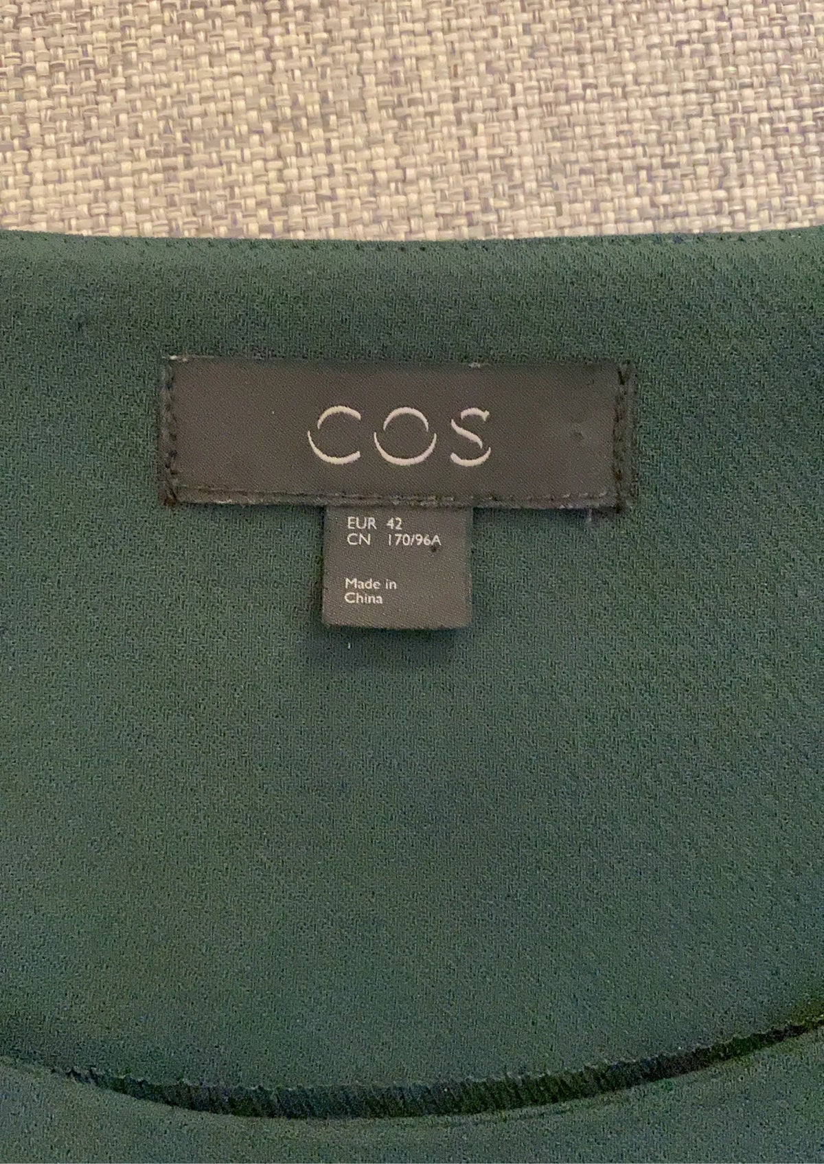 Cos-klänning