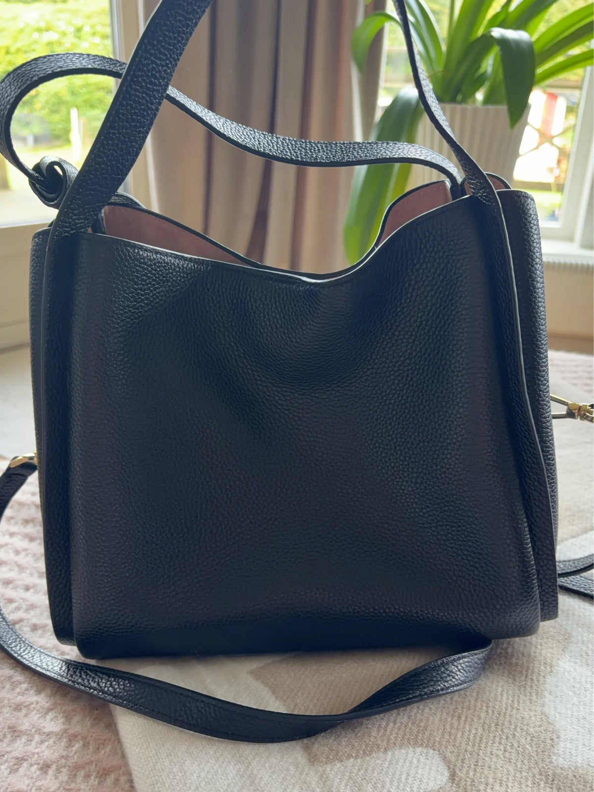 Kate Spade Knott Pebbled Medium Tote Shoulder bag