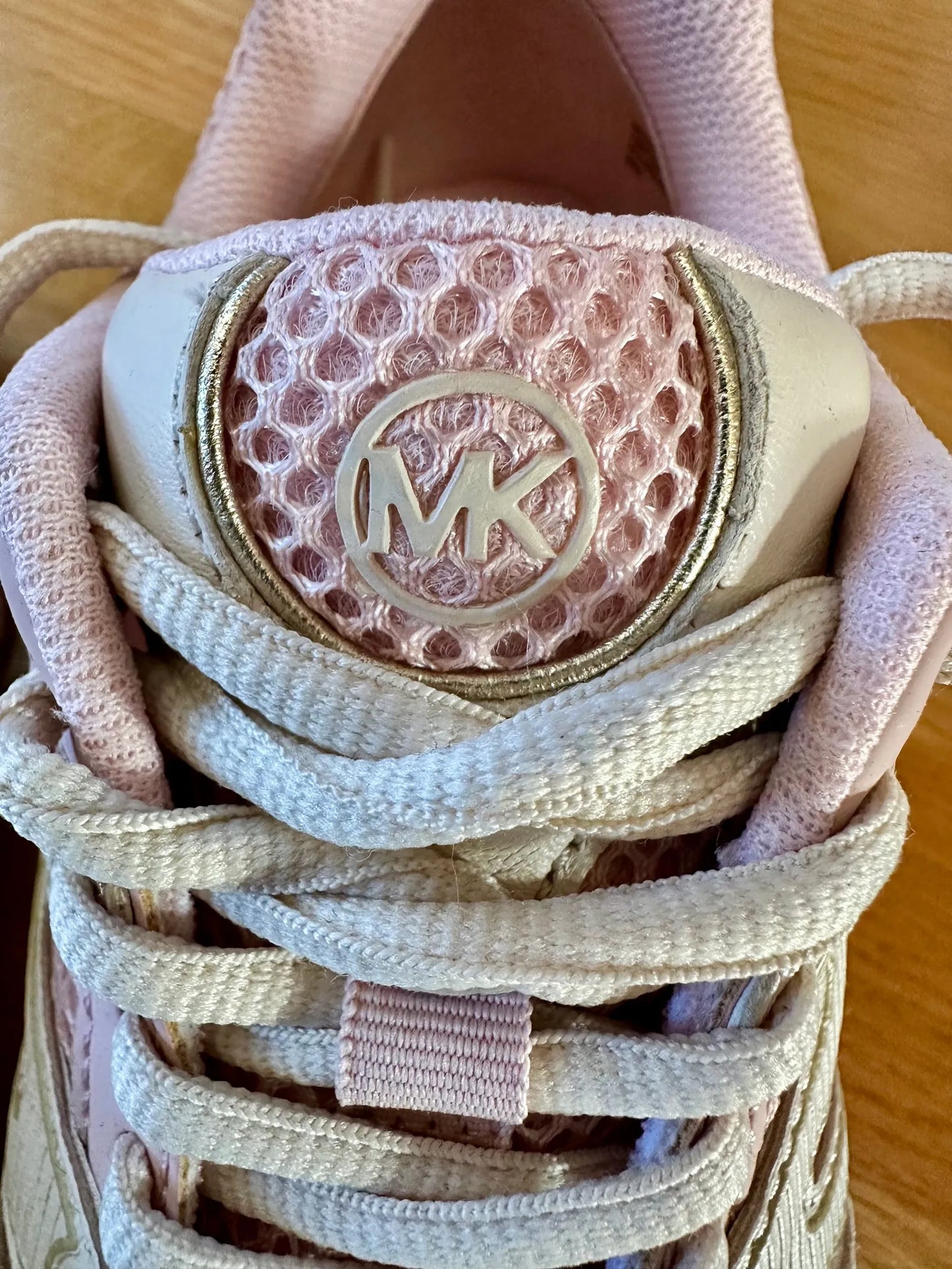 Michael Kors-skinnsneakers NWOT