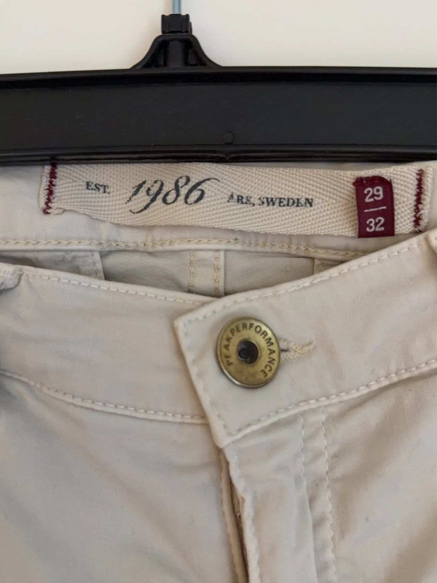 Peak Performance Chinos